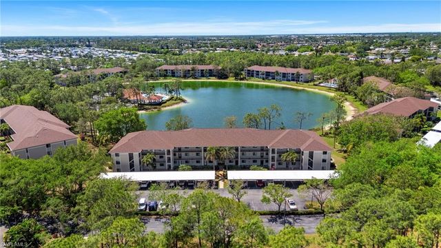 5776 Deauville CIR C208, Naples, FL 34112