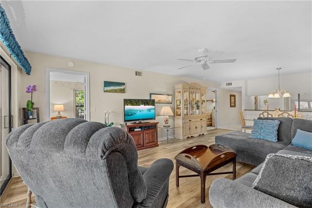 5776 Deauville CIR C208, Naples, FL 34112