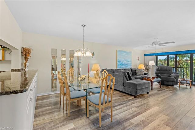 5776 Deauville CIR C208, Naples, FL 34112