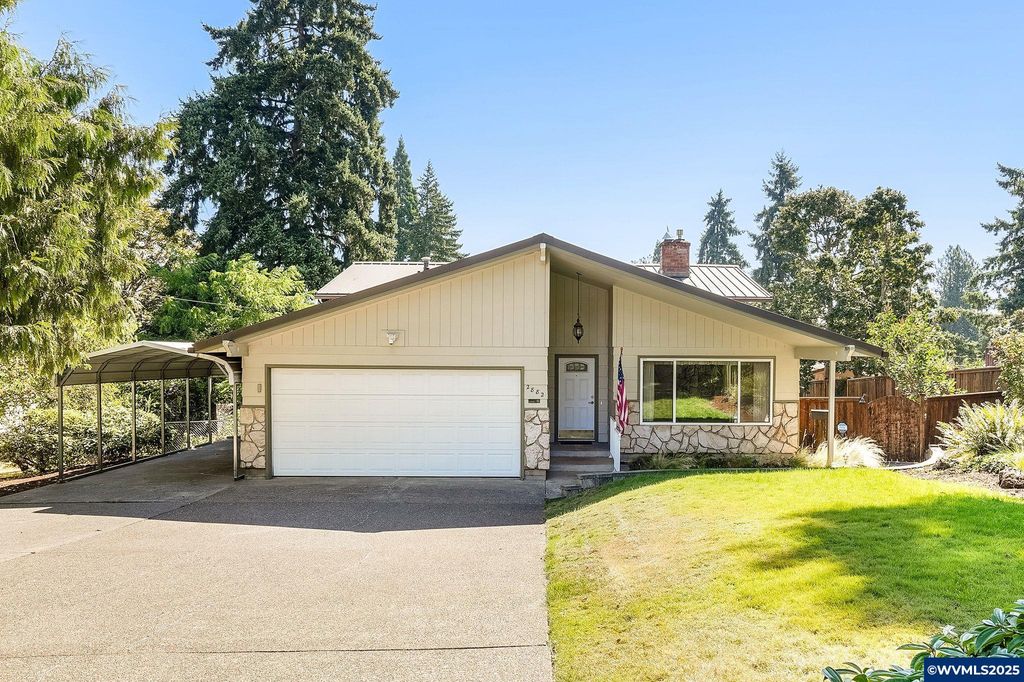 2882 High St SE, Salem, OR 97302