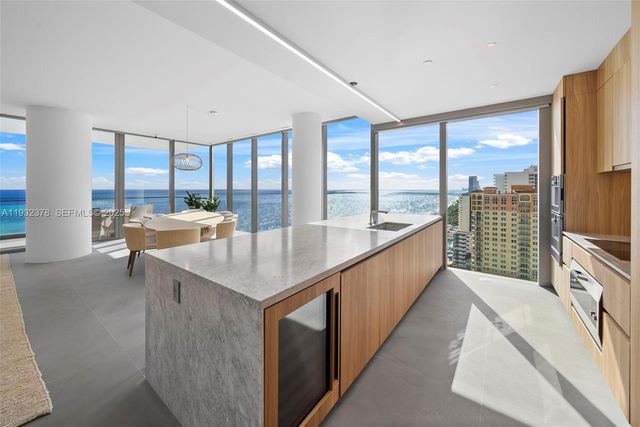 2000 S Ocean Dr 18B, Hallandale Beach, FL 33009