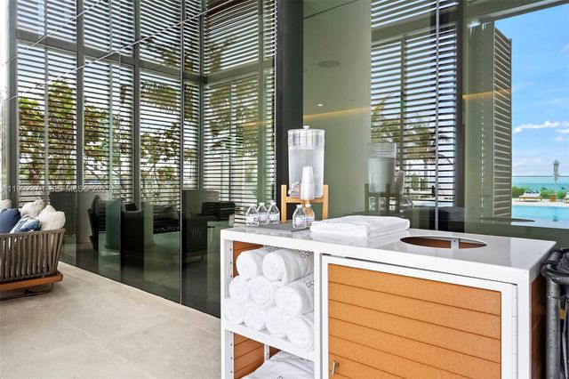 2000 S Ocean Dr 18B, Hallandale Beach, FL 33009