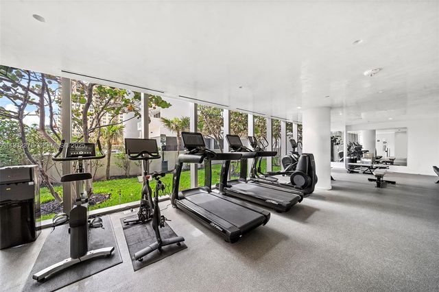 2000 S Ocean Dr 18B, Hallandale Beach, FL 33009