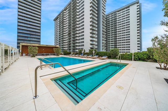 2000 S Ocean Dr 18B, Hallandale Beach, FL 33009
