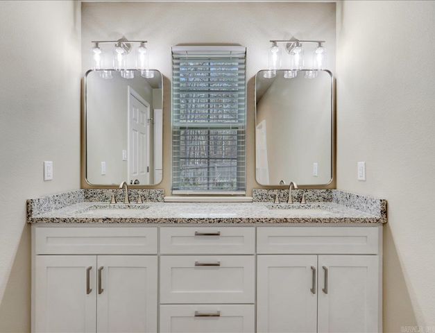 319 Coolwood Terrace, Hot Springs, AR 71913