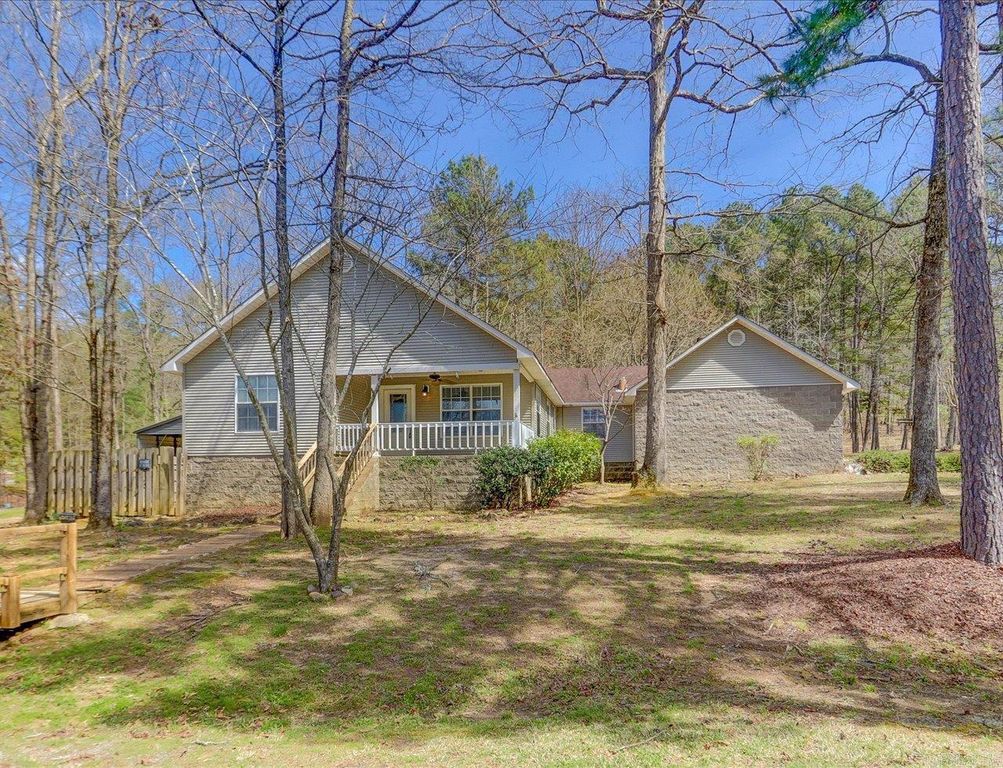 319 Coolwood Terrace, Hot Springs, AR 71913