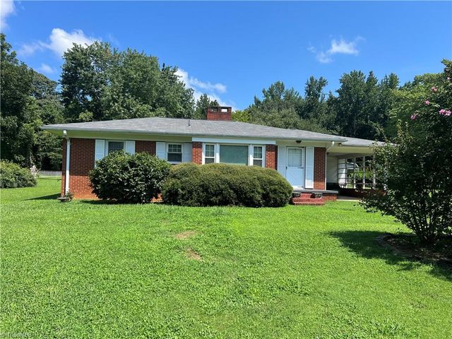 3603 Edgewood Drive, Greensboro, NC 27406