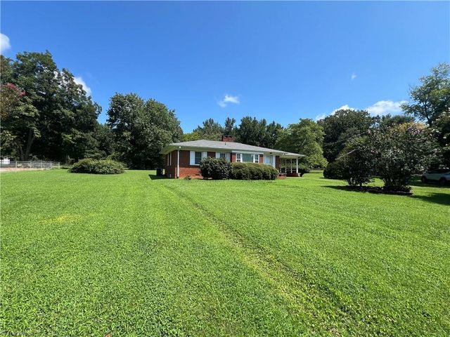3603 Edgewood Drive, Greensboro, NC 27406