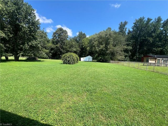 3603 Edgewood Drive, Greensboro, NC 27406