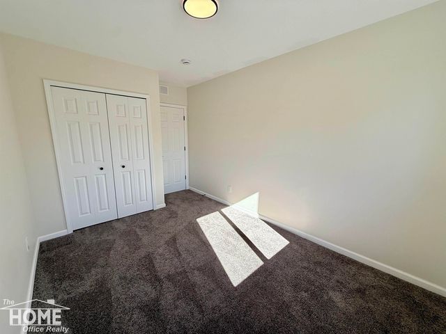 1046 S Pearce Street, Owosso, MI 48867