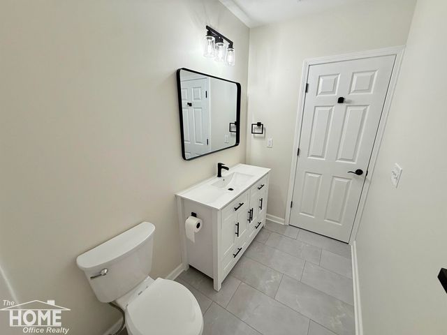 1046 S Pearce Street, Owosso, MI 48867