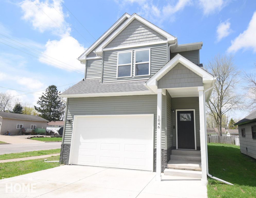 1046 S Pearce Street, Owosso, MI 48867