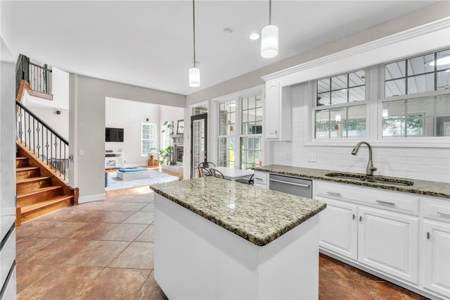 207 Devonhurst Drive, Seneca, SC 29678