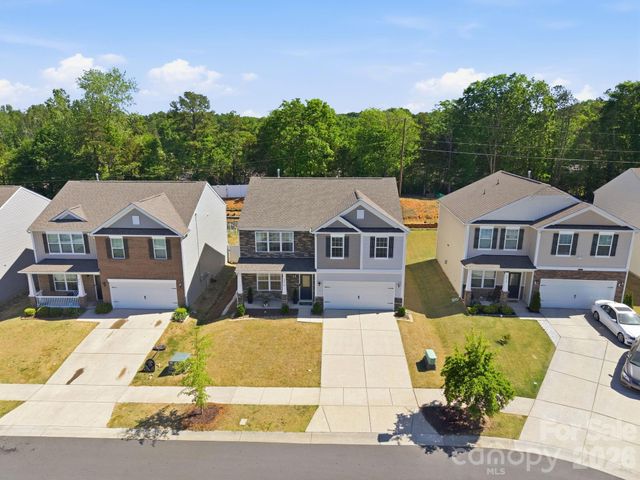 3016 Platinum Pointe Drive, Charlotte, NC 28227
