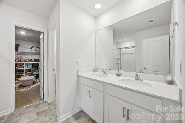 3016 Platinum Pointe Drive, Charlotte, NC 28227