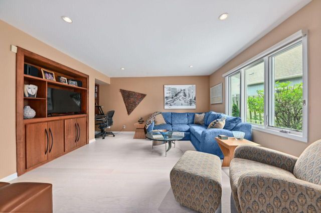 9125 N Briarwood COURT, Bayside, WI 53217