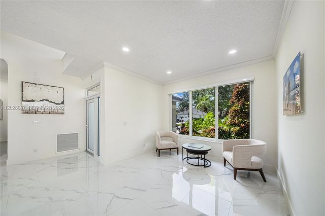 18451 NW 13th St, Pembroke Pines, FL 33029