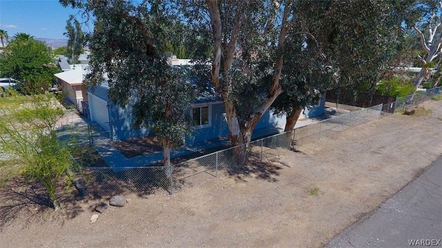 1820 Riverside Drive, Bullhead City, AZ 86442