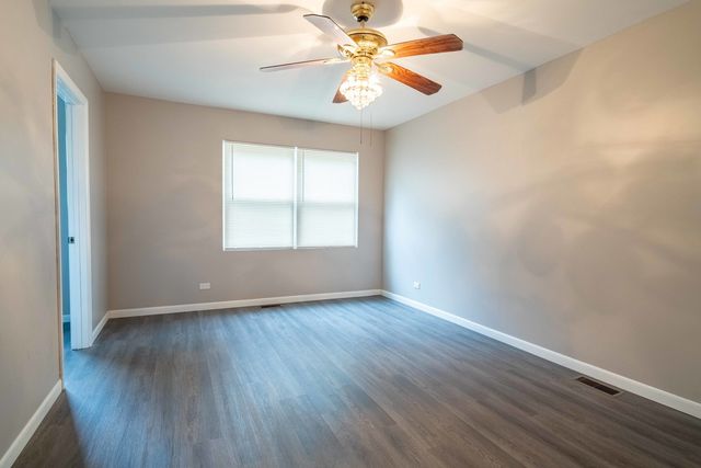 1745 N 40th Avenue, Stone Park, IL 60165
