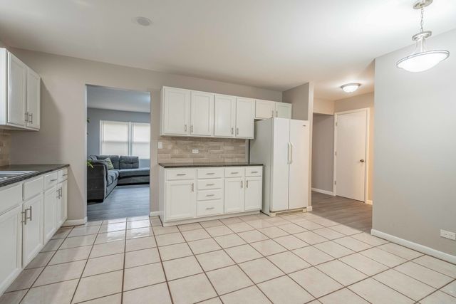 1745 N 40th Avenue, Stone Park, IL 60165