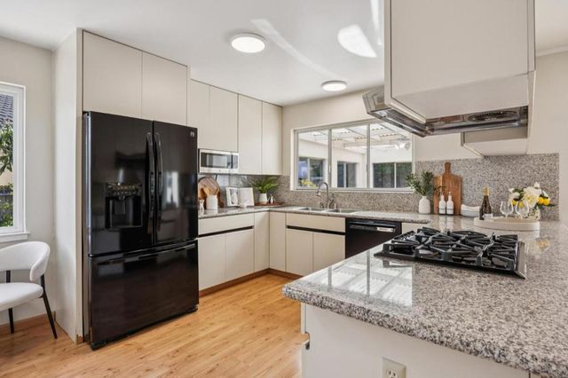 869 Crestview Drive, Millbrae, CA 94030