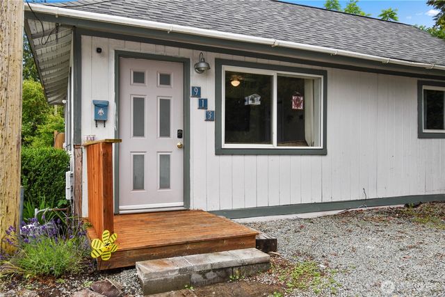 913 Broad Street, Mount Vernon, WA 98274