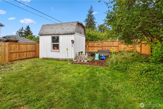 913 Broad Street, Mount Vernon, WA 98274