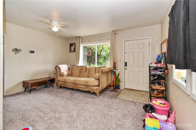 913 Broad Street, Mount Vernon, WA 98274