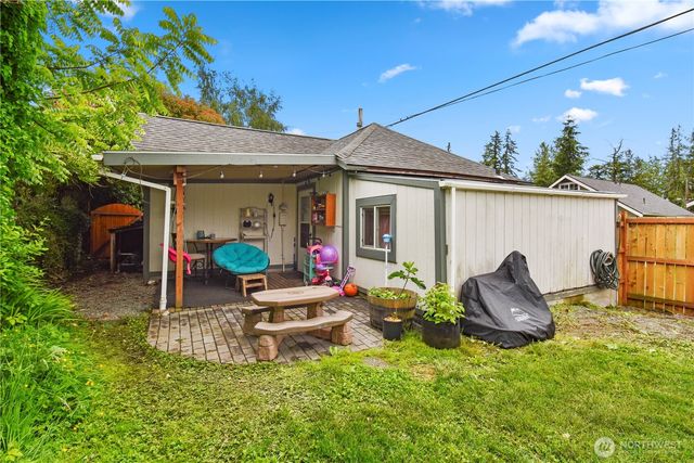 913 Broad Street, Mount Vernon, WA 98274
