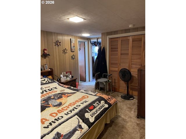 2478 MARION St, North Bend, OR 97459