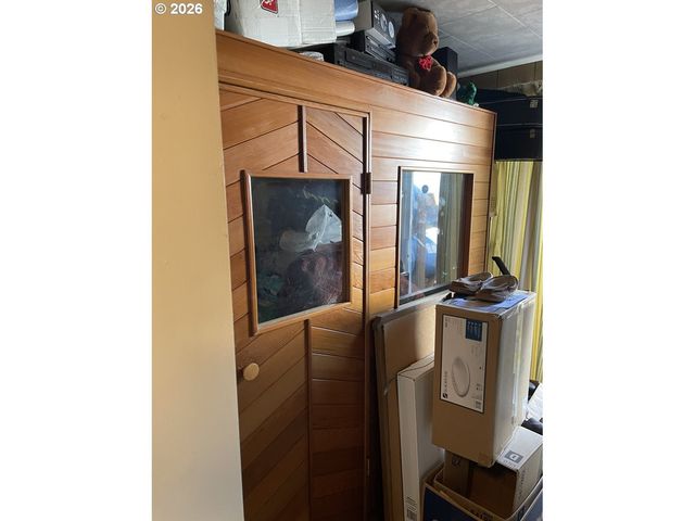 2478 MARION St, North Bend, OR 97459