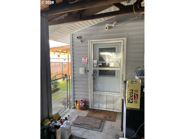 2478 MARION St, North Bend, OR 97459