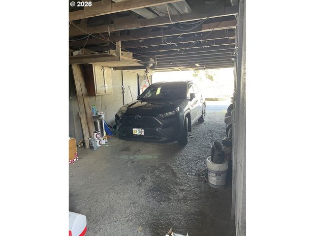 2478 MARION St, North Bend, OR 97459