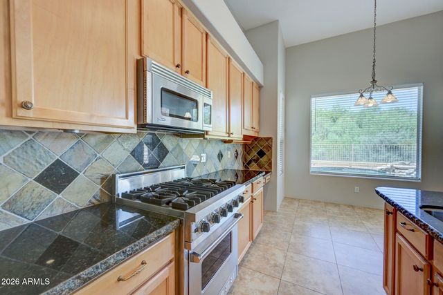 11290 E WHITETHORN Drive, Scottsdale, AZ 85262