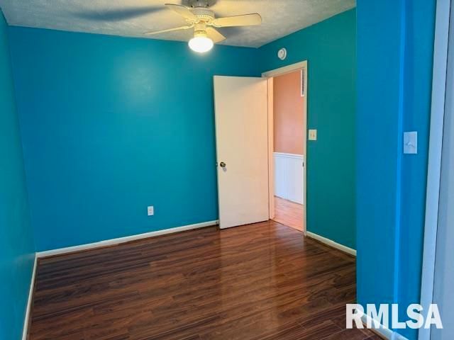 1621 N PARK Avenue, Herrin, IL 62948