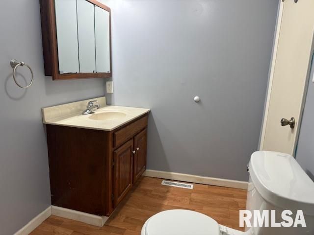 1621 N PARK Avenue, Herrin, IL 62948