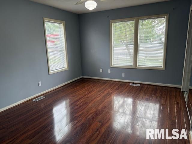 1621 N PARK Avenue, Herrin, IL 62948