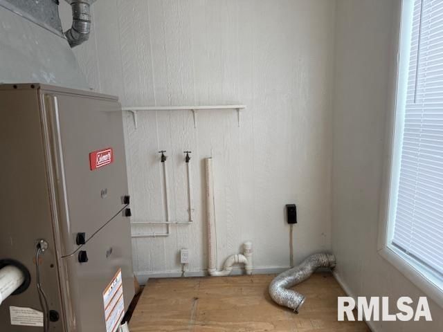 1621 N PARK Avenue, Herrin, IL 62948