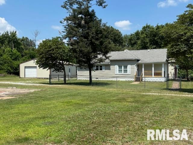 1621 N PARK Avenue, Herrin, IL 62948