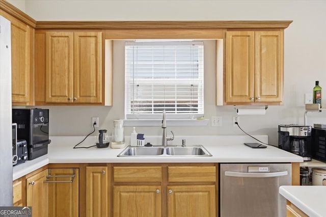 2818 Hillvale Cove Way, Lithonia, GA 30058