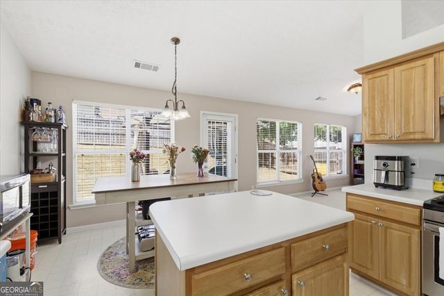 2818 Hillvale Cove Way, Lithonia, GA 30058
