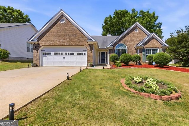 2818 Hillvale Cove Way, Lithonia, GA 30058