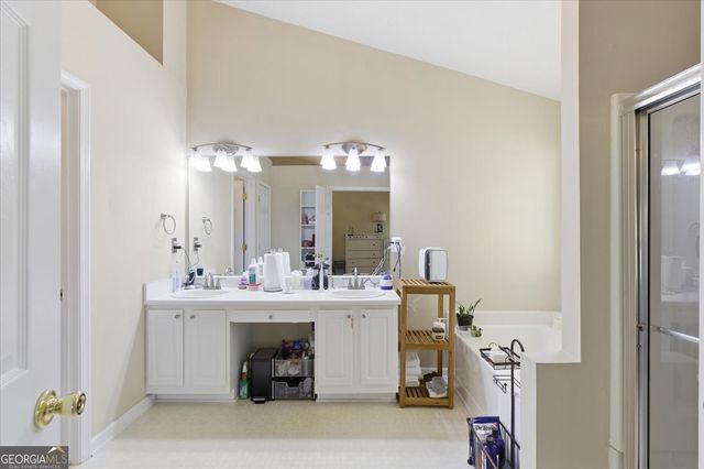 2818 Hillvale Cove Way, Lithonia, GA 30058