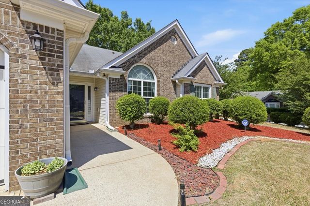 2818 Hillvale Cove Way, Lithonia, GA 30058