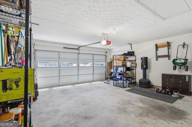 2818 Hillvale Cove Way, Lithonia, GA 30058