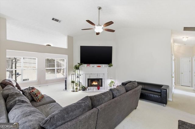 2818 Hillvale Cove Way, Lithonia, GA 30058