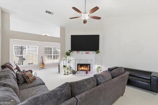 2818 Hillvale Cove Way, Lithonia, GA 30058
