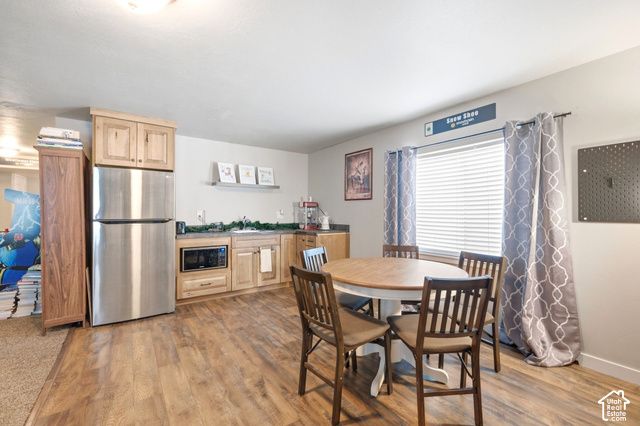 2249 S PARKWOOD LN, Kaysville, UT 84037