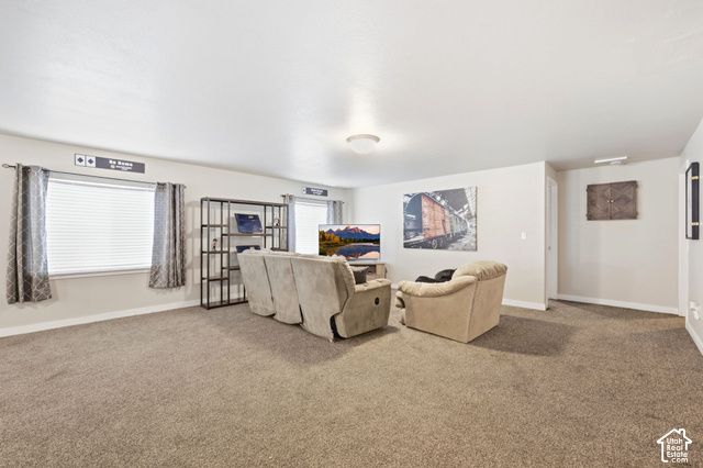 2249 S PARKWOOD LN, Kaysville, UT 84037