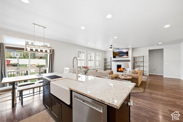 2249 S PARKWOOD LN, Kaysville, UT 84037